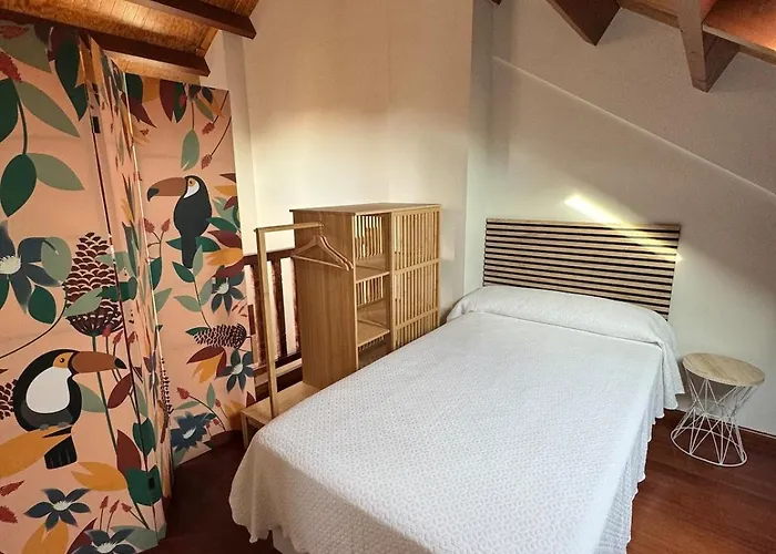 Mimosa En La Orilla *